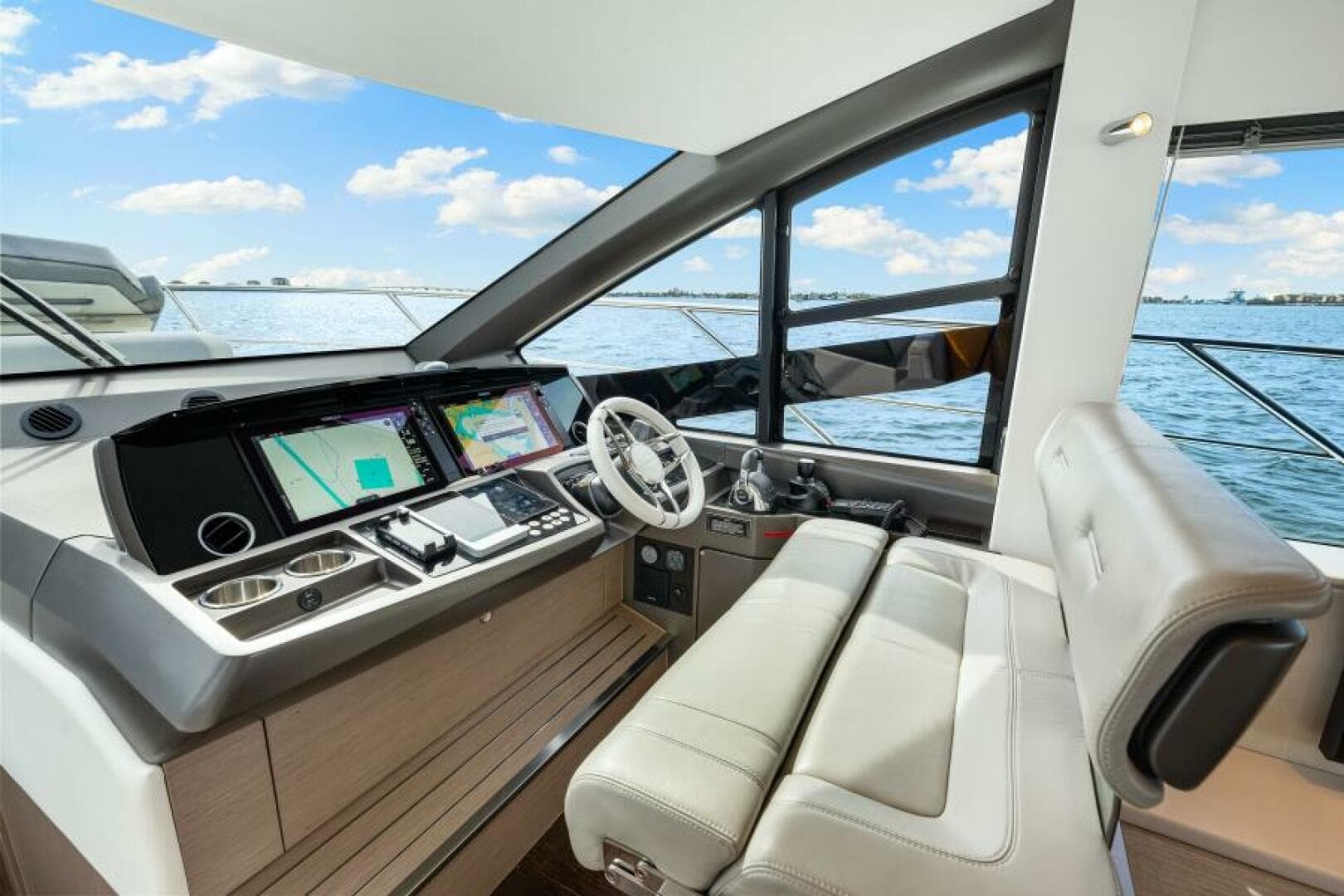 2021 Sunseeker Manhattan 55 — photo 59
