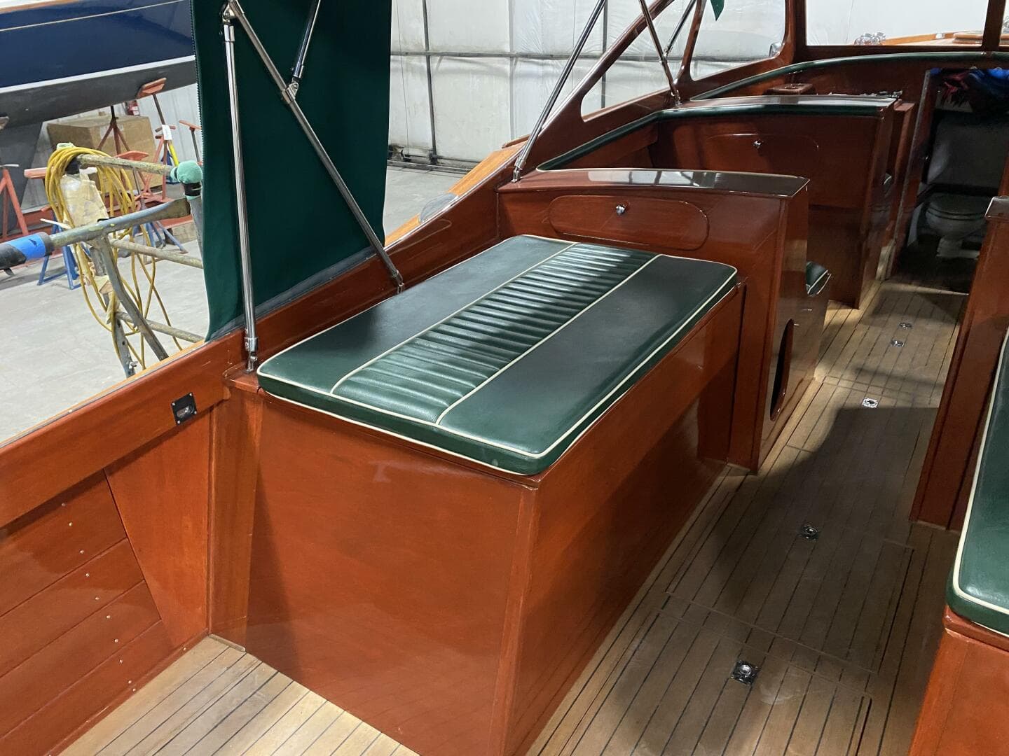 2010 Grand Craft 30 Rs Anniversary Edition — photo 28