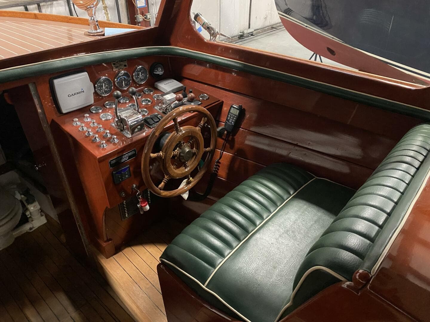 2010 Grand Craft 30 Rs Anniversary Edition — photo 23