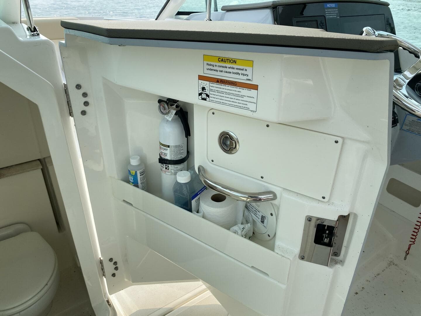 2021 Pursuit 266 Dual Console — photo 31