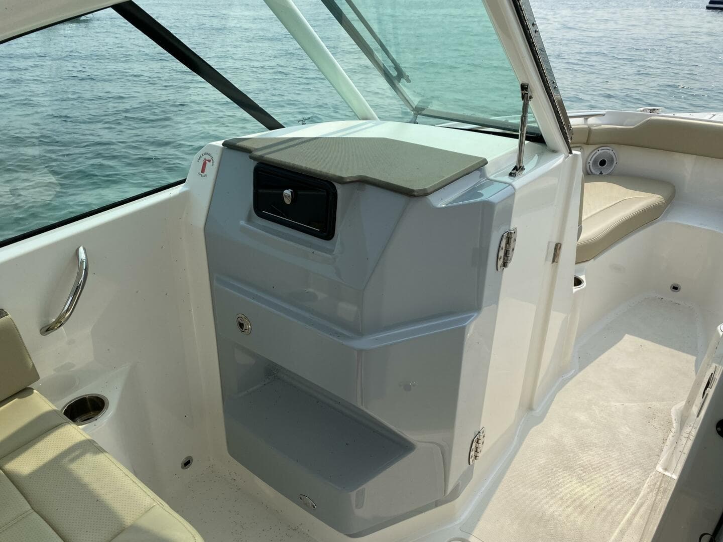 2021 Pursuit 266 Dual Console — photo 27