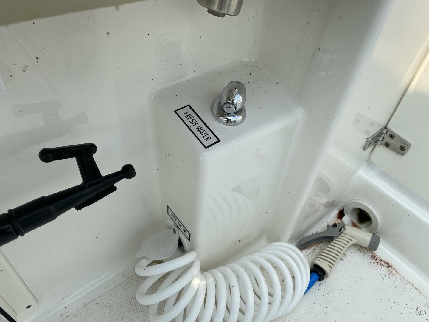 2021 Pursuit 266 Dual Console — photo 53