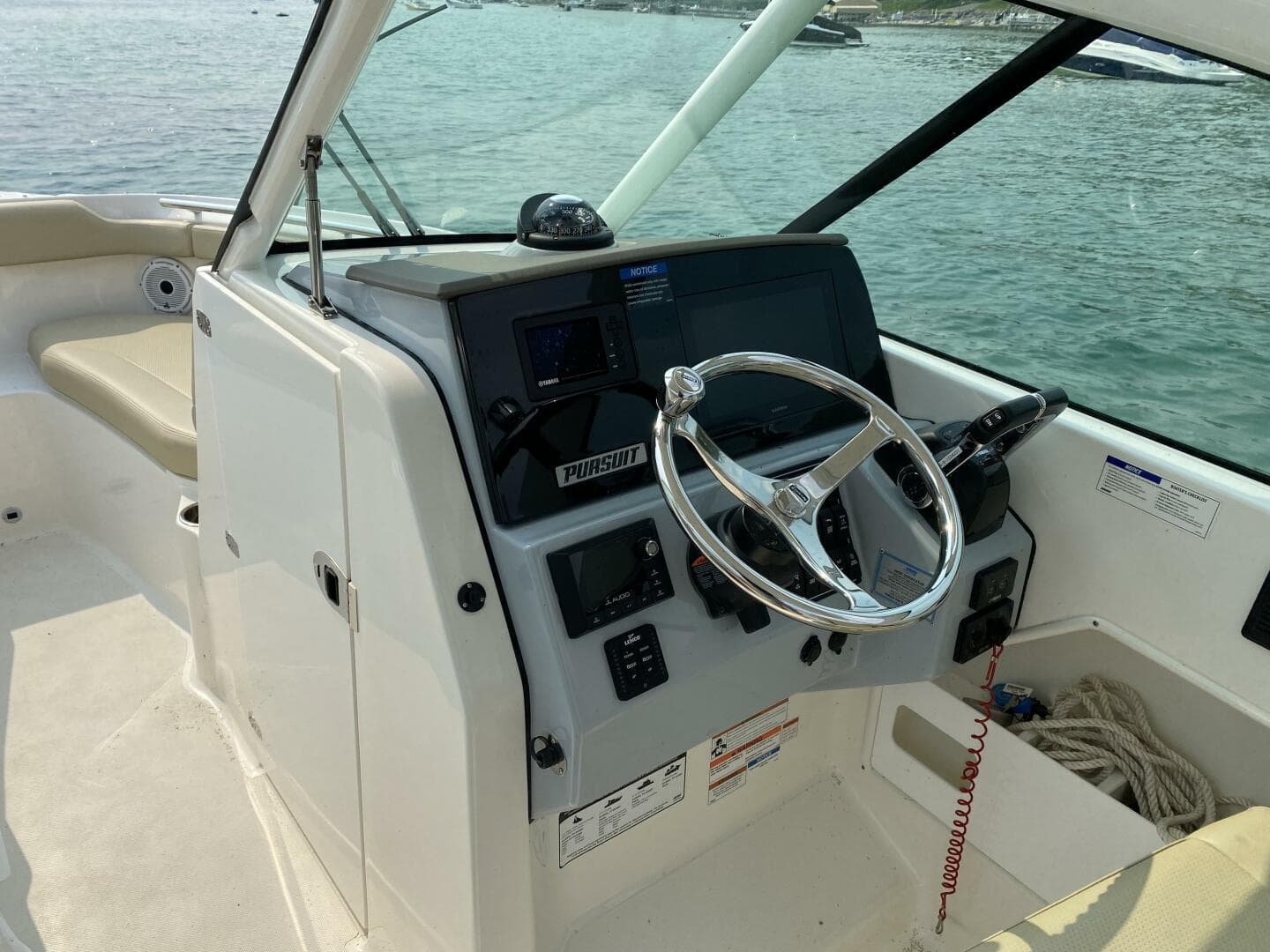 2021 Pursuit 266 Dual Console — photo 26