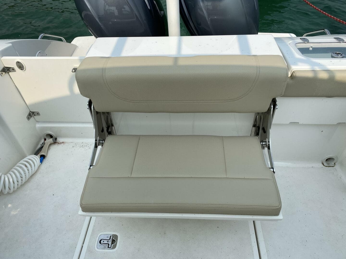 2021 Pursuit 266 Dual Console — photo 47