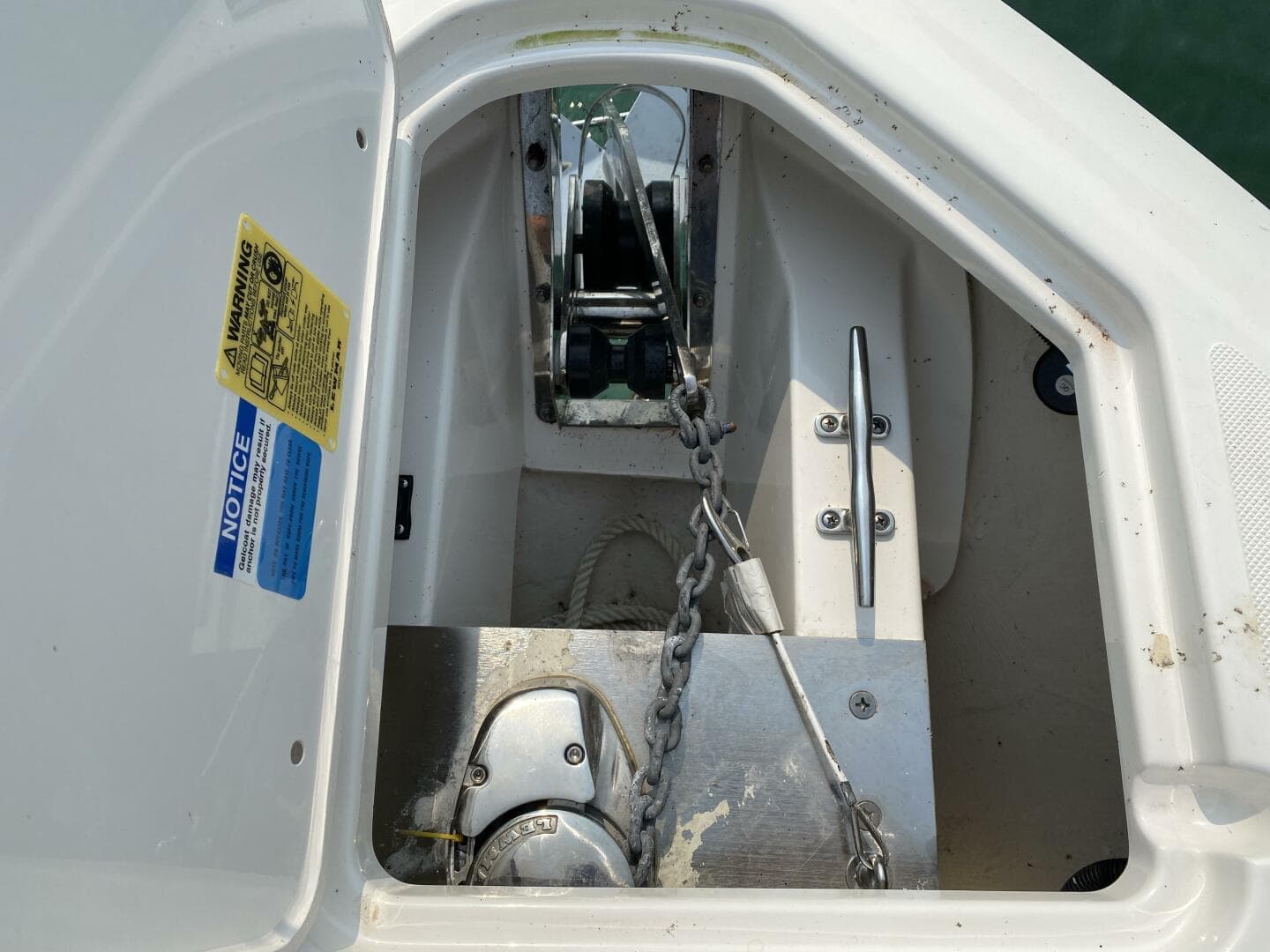 2021 Pursuit 266 Dual Console — photo 17