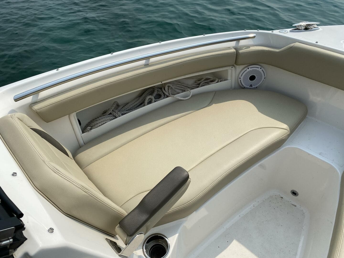 2021 Pursuit 266 Dual Console — photo 16