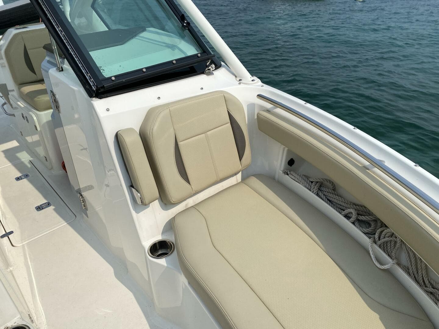 2021 Pursuit 266 Dual Console — photo 20