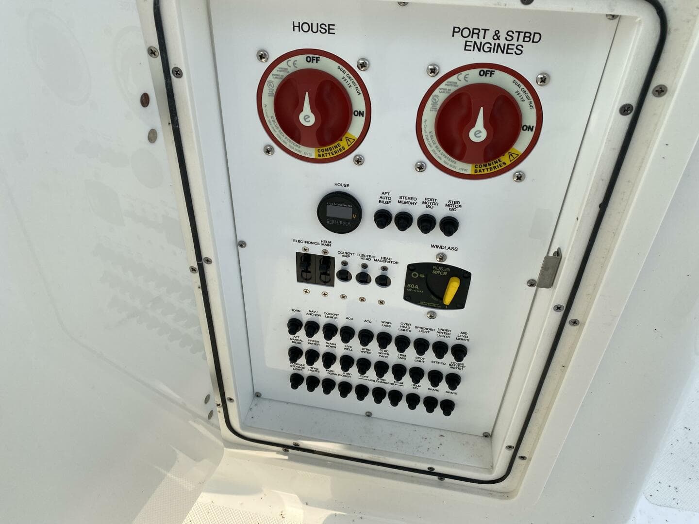 2021 Pursuit 266 Dual Console — photo 52