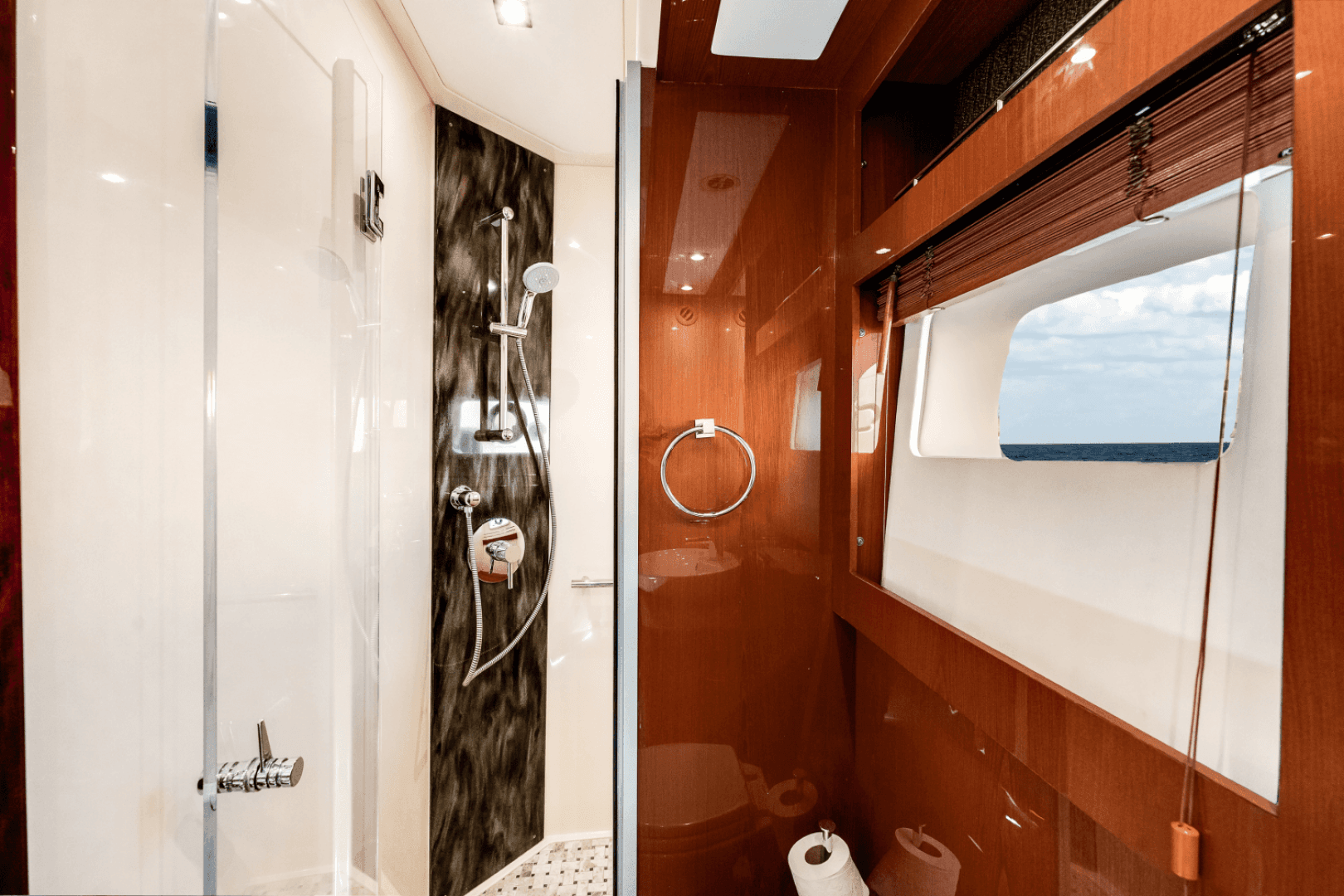 2017 Sea Ray 510 Fly — photo 22