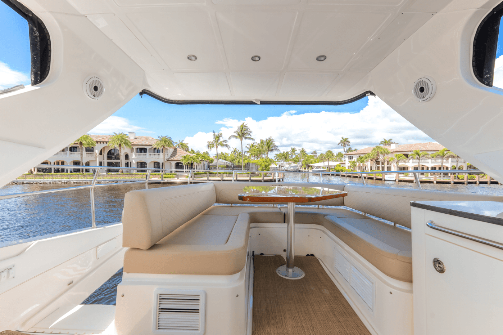 2017 Sea Ray 510 Fly — photo 39