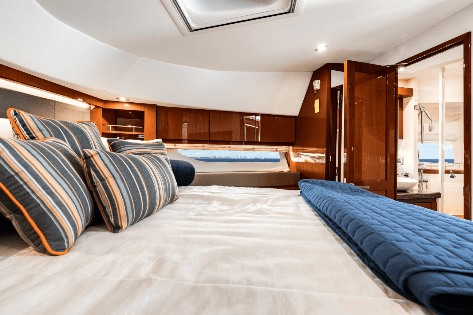 2017 Sea Ray 510 Fly — photo 12