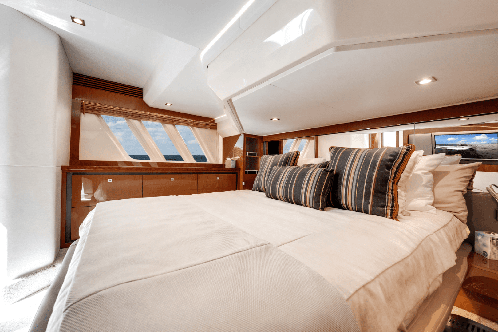 2017 Sea Ray 510 Fly — photo 18