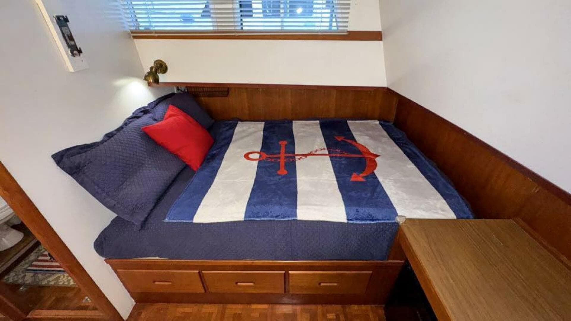 1978 Grand Banks 42 — photo 36