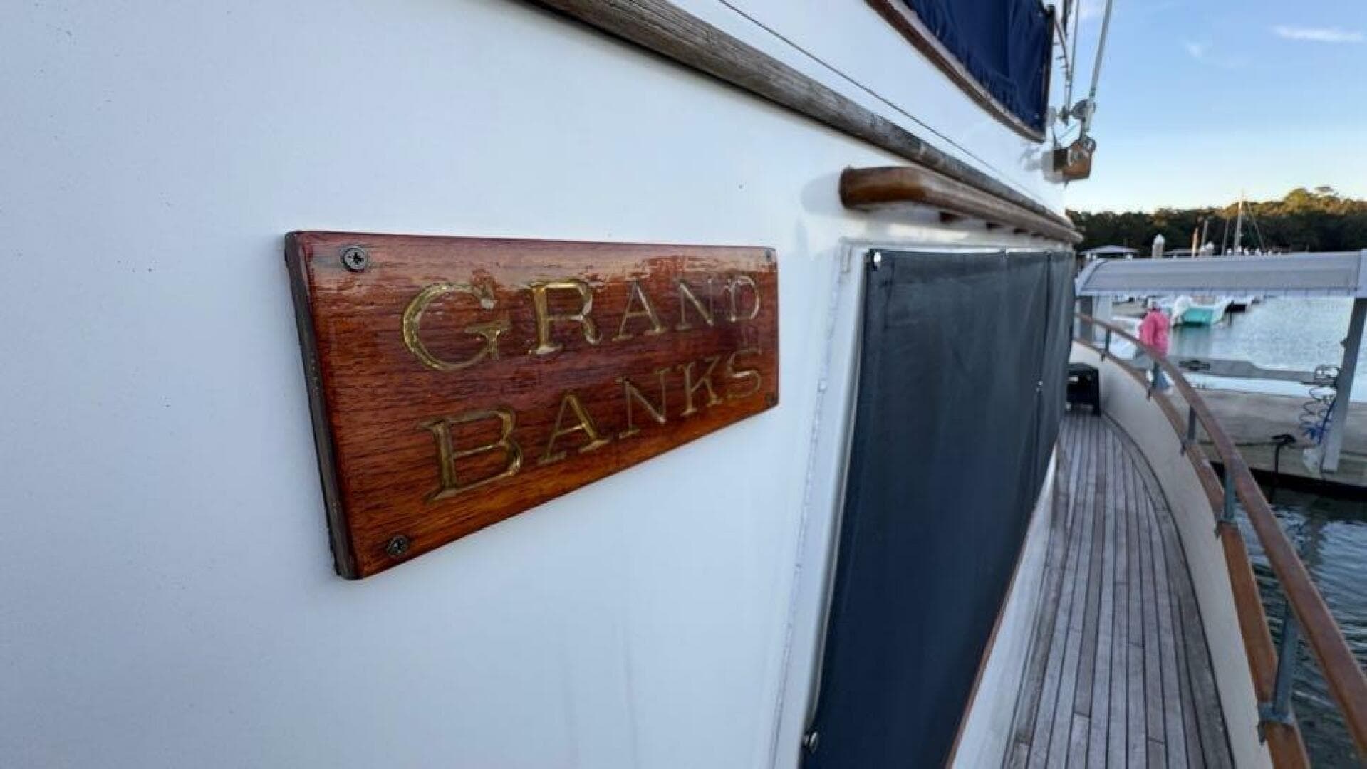 1978 Grand Banks 42 — photo 12