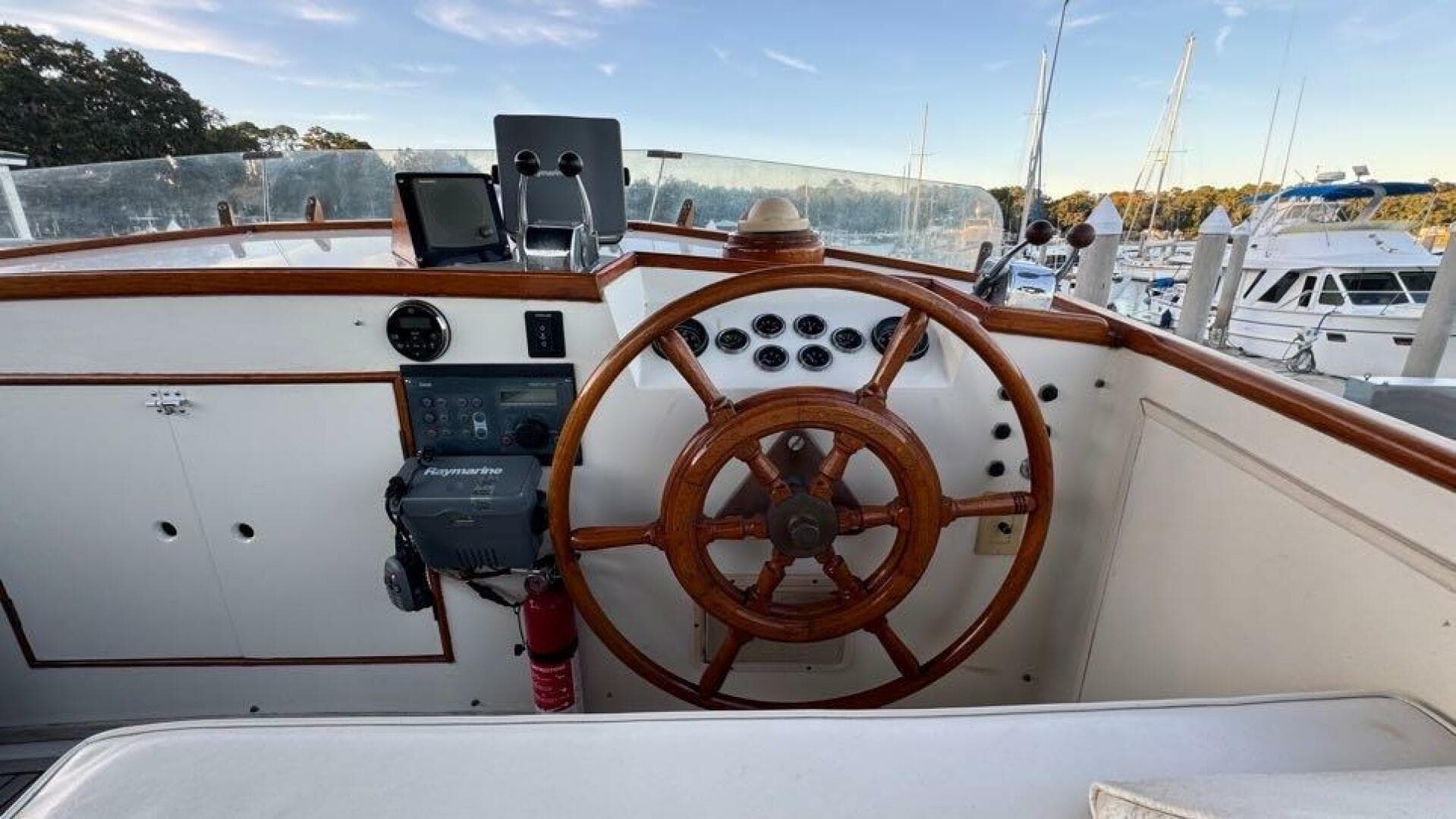 1978 Grand Banks 42 — photo 17
