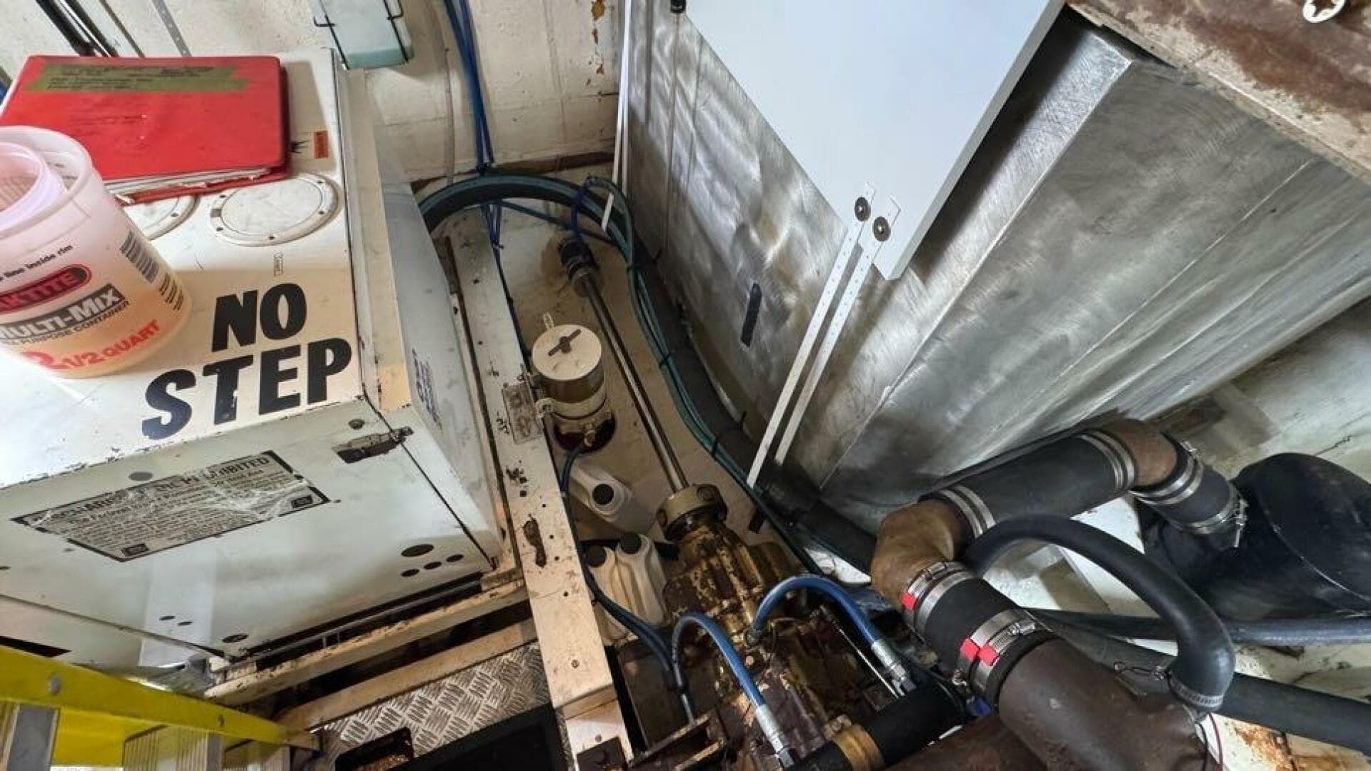 1978 Grand Banks 42 — photo 47