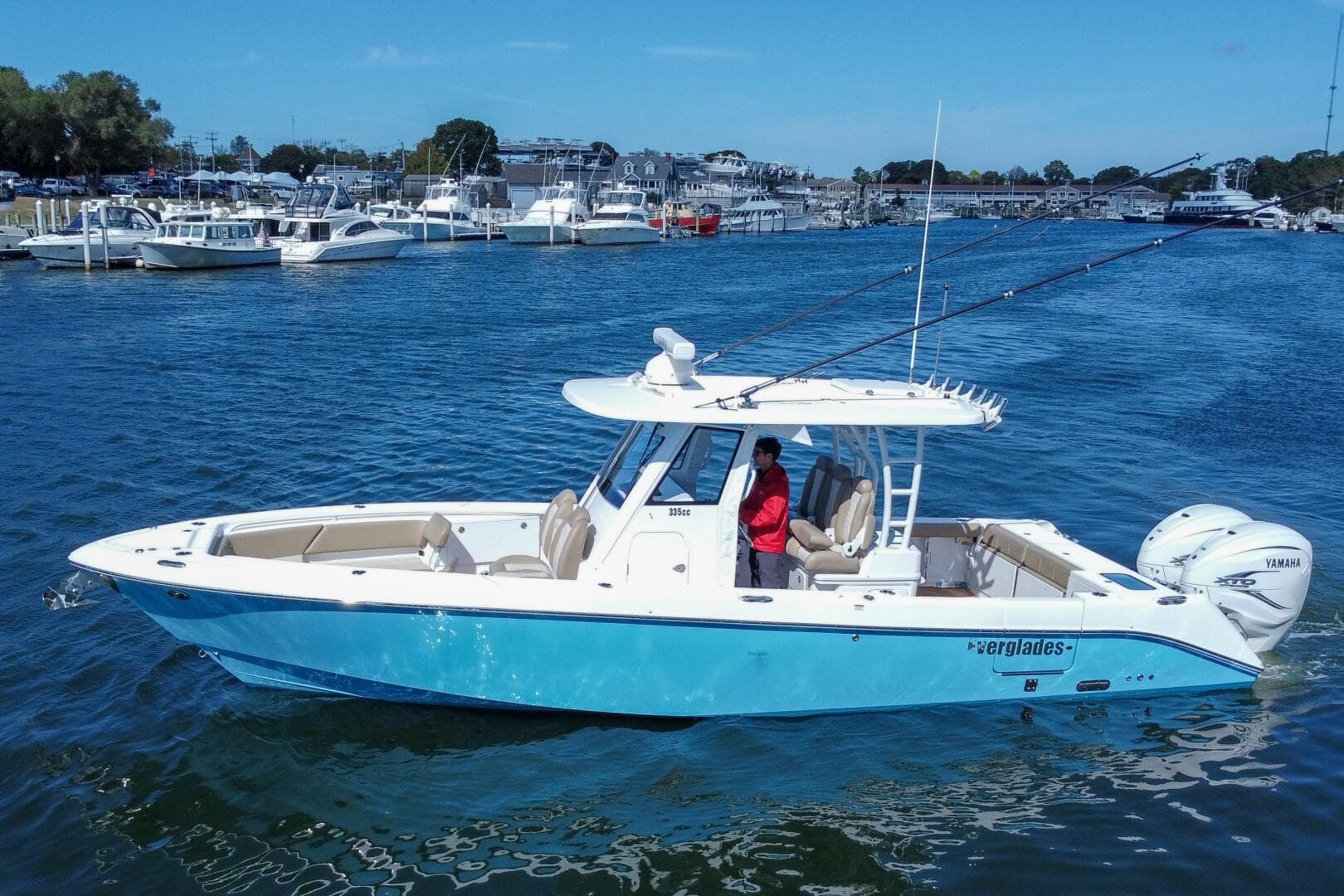 2023 Everglades 335 CC — photo 9