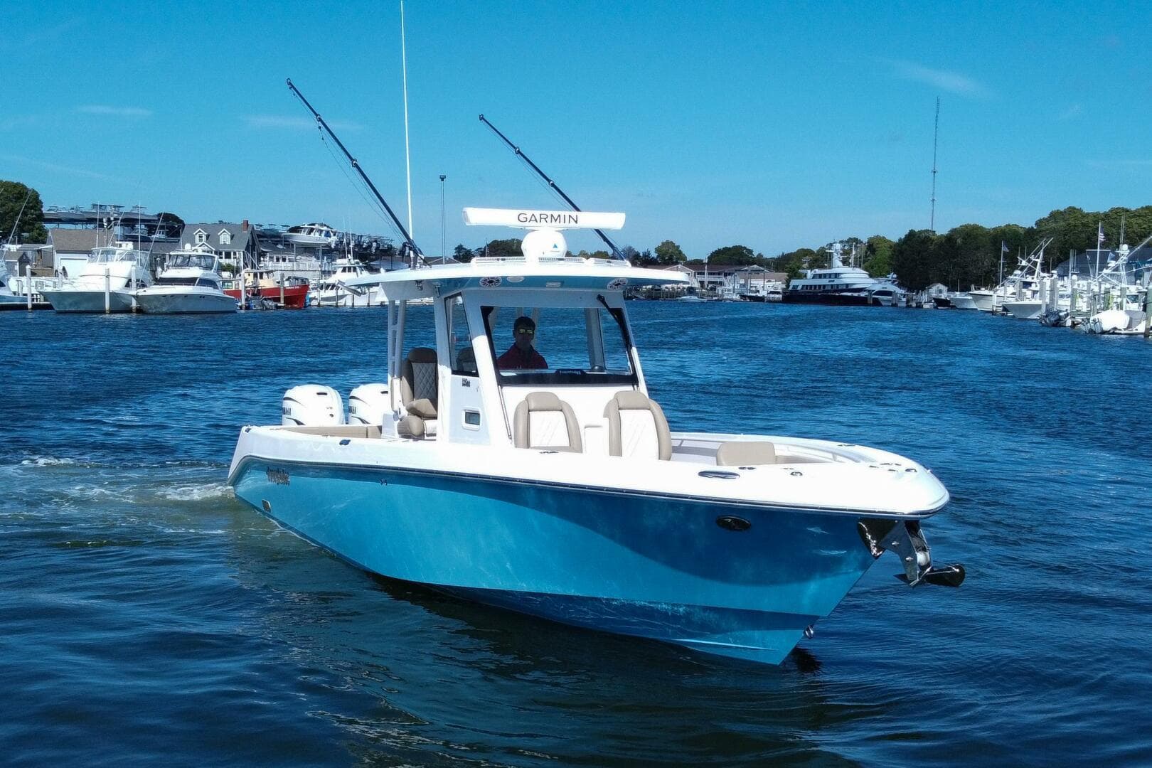 2023 Everglades 335 CC — photo 15