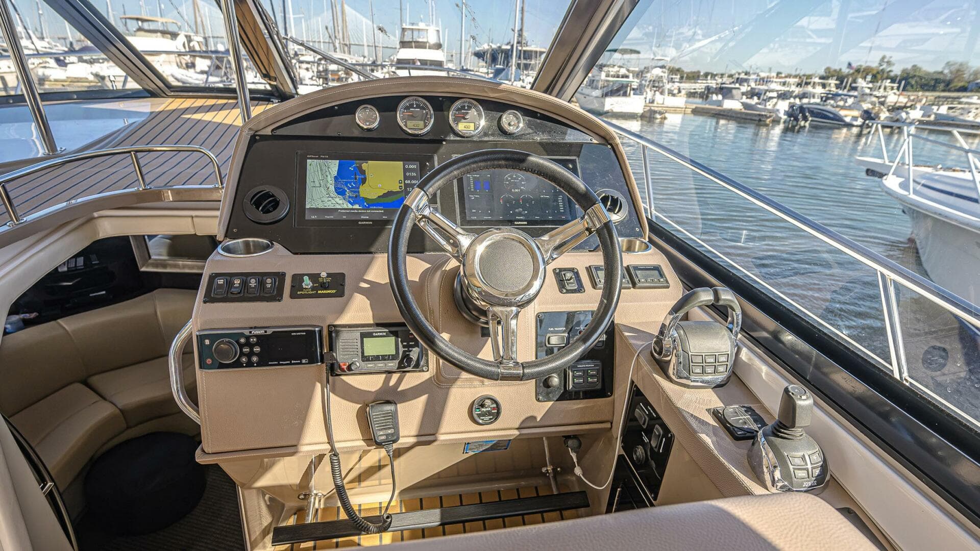 2016 Regal Sport Coupe — photo 17