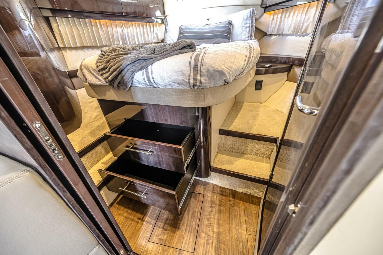 2016 Regal Sport Coupe — photo 30