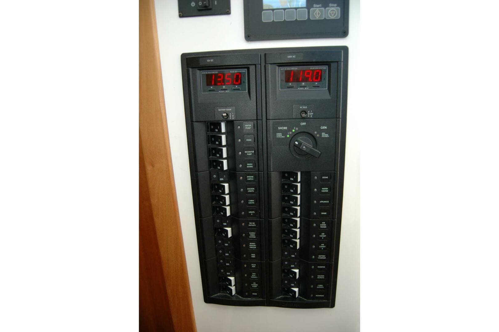 2015 Back Cove 37 — photo 58