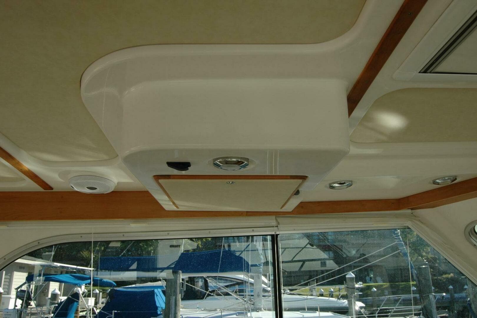 2015 Back Cove 37 — photo 46