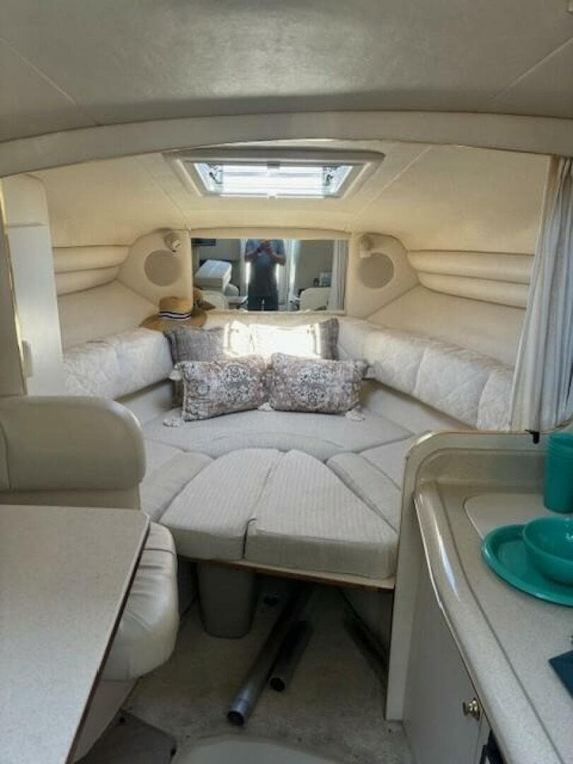 2000 Sea Ray 270 Sundancer — photo 2