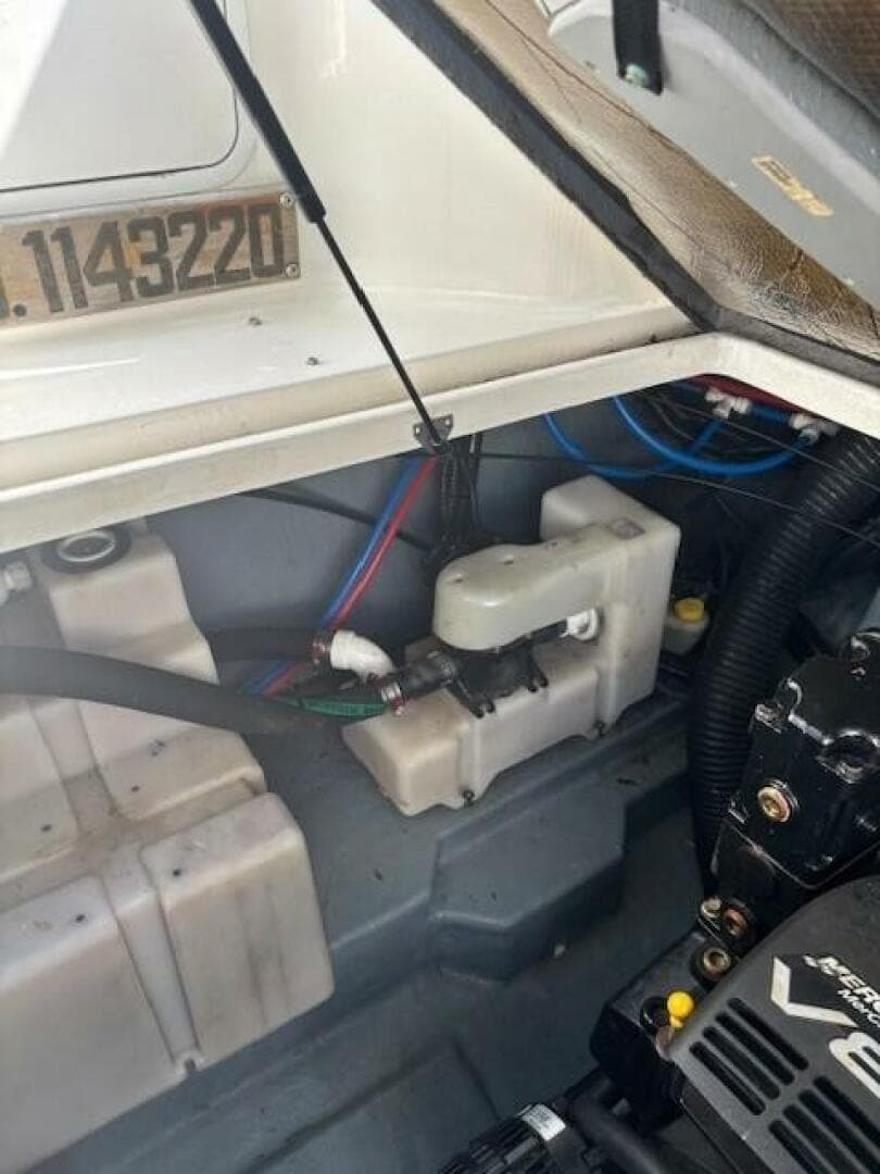 2000 Sea Ray 270 Sundancer — photo 26