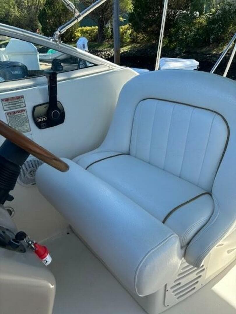 2000 Sea Ray 270 Sundancer — photo 15