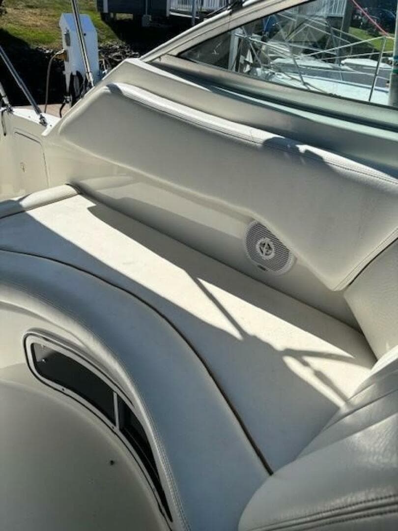 2000 Sea Ray 270 Sundancer — photo 19