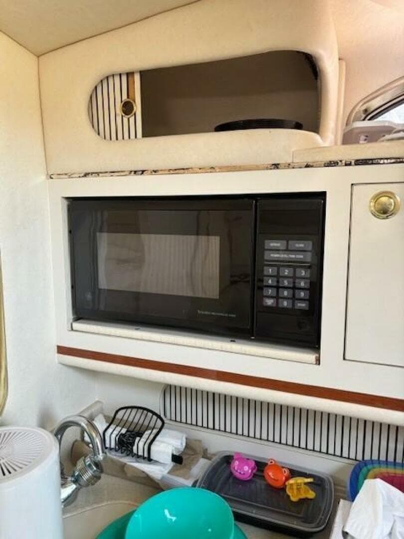 2000 Sea Ray 270 Sundancer — photo 9