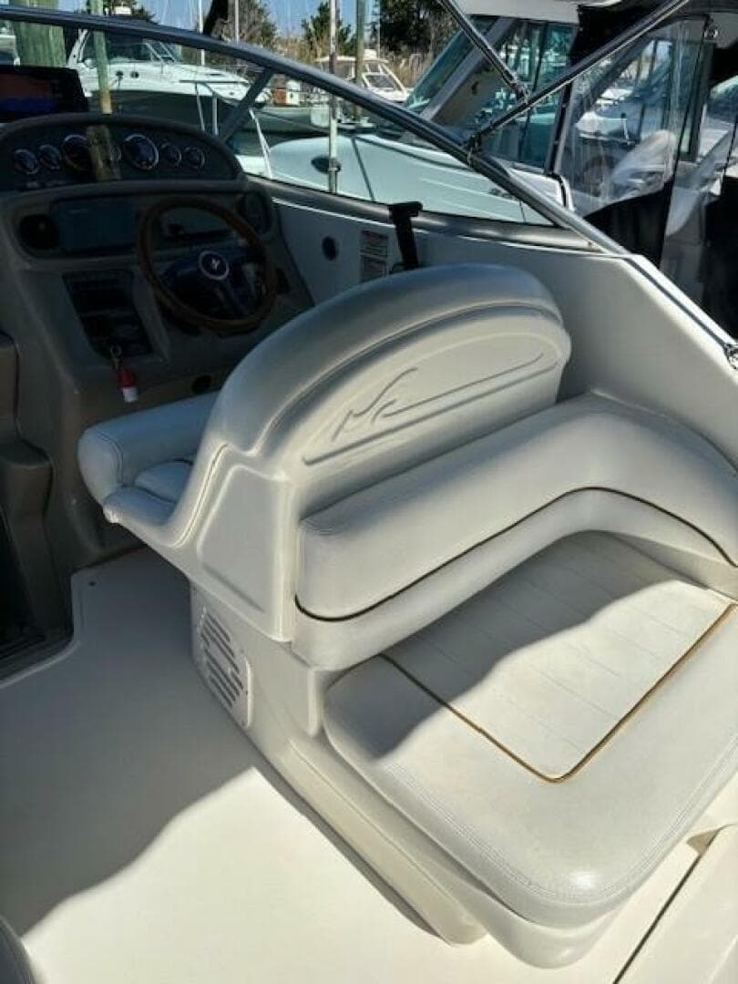 2000 Sea Ray 270 Sundancer — photo 23