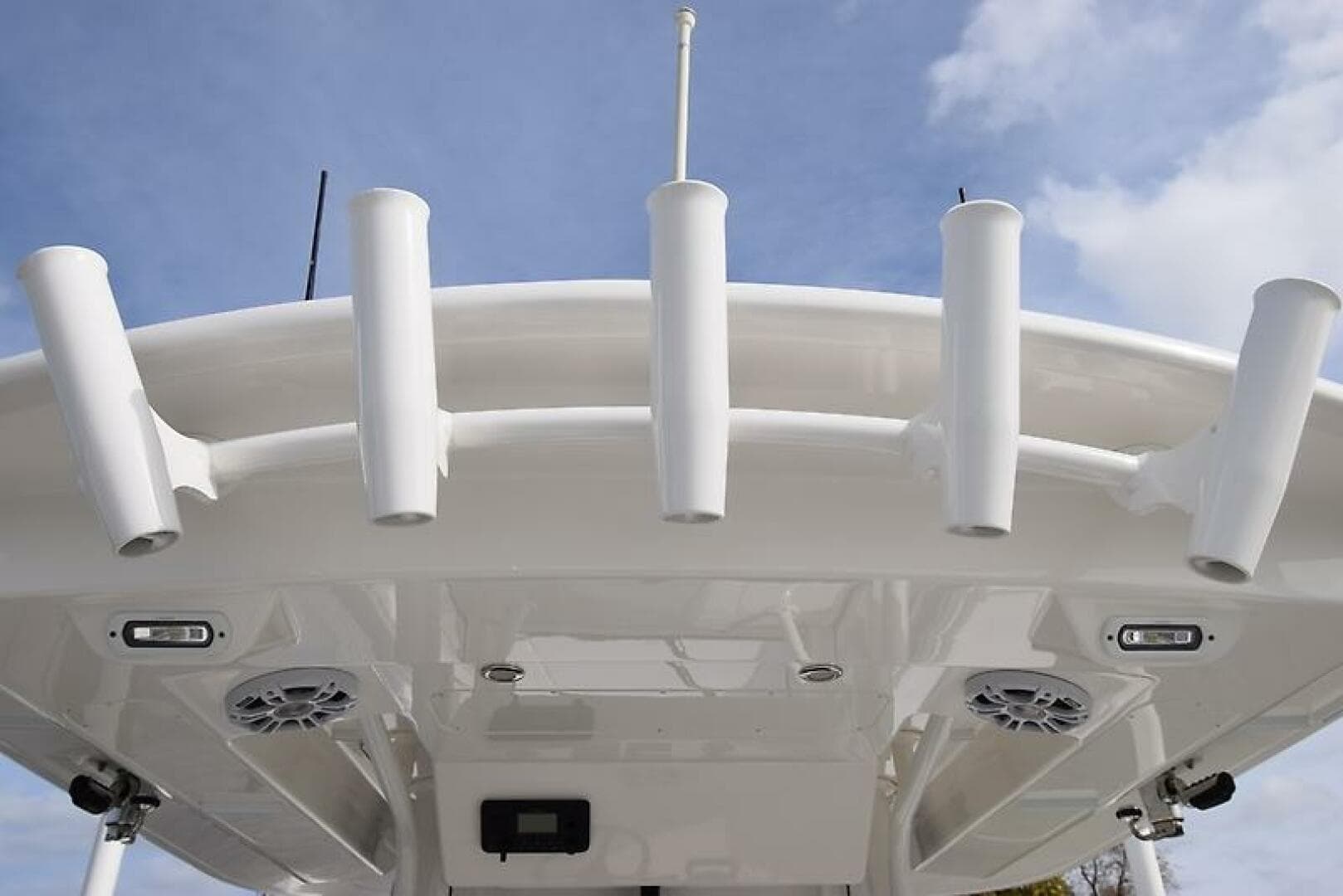 2021 Regulator 34 — photo 23