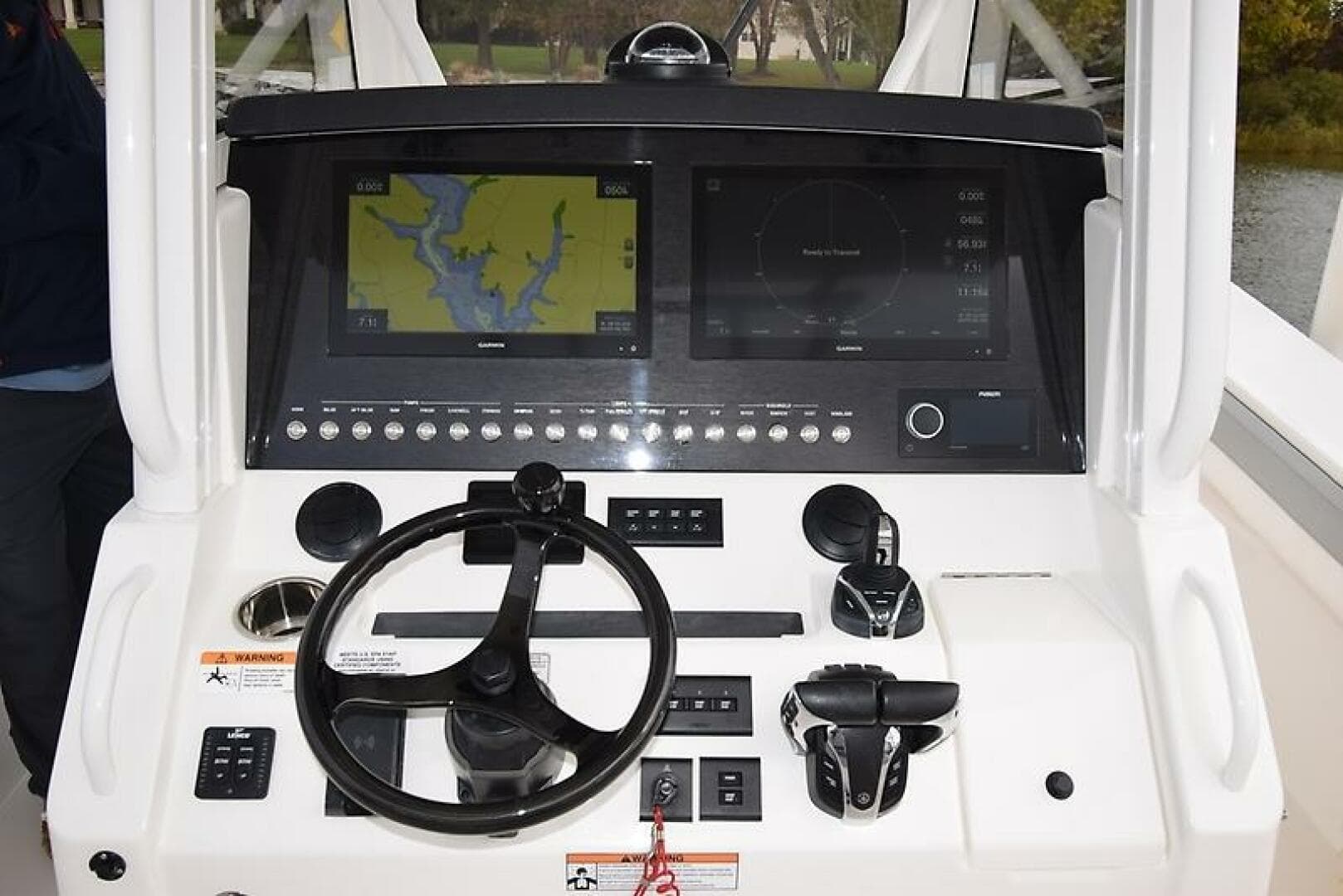 2021 Regulator 34 — photo 29