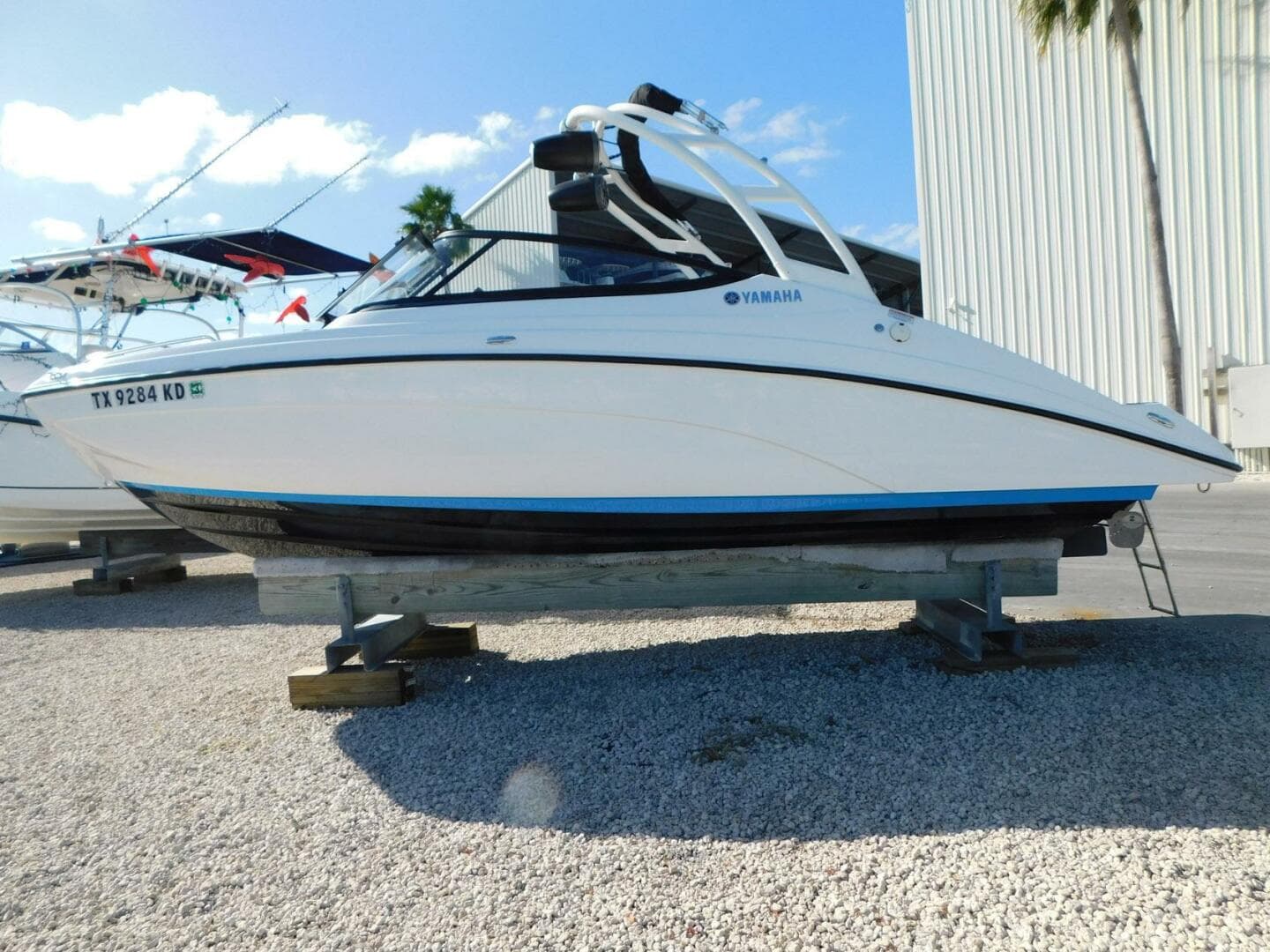 2021 Yamaha Boats Ar 210