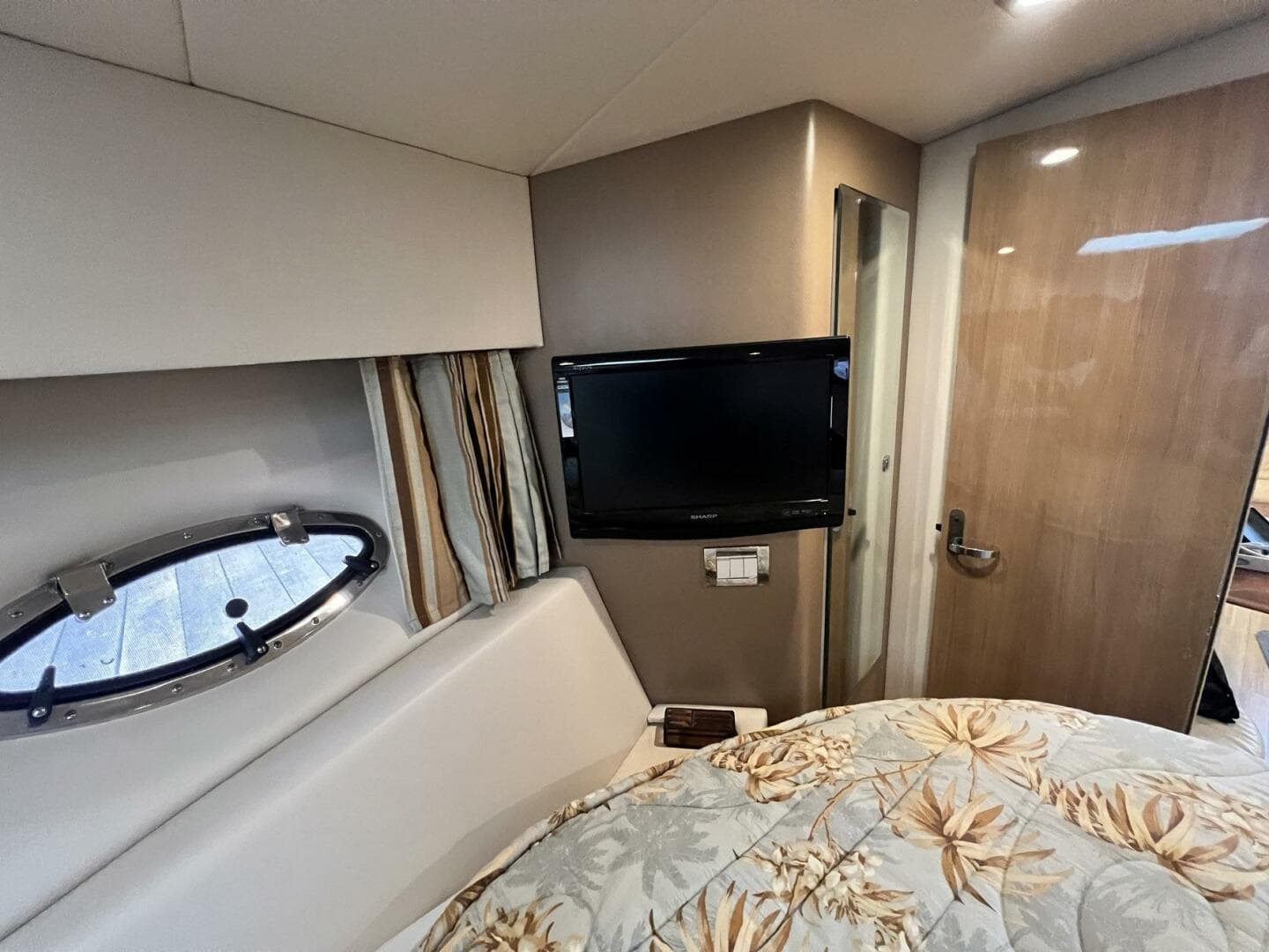 2011 Formula 37 Pc — photo 26