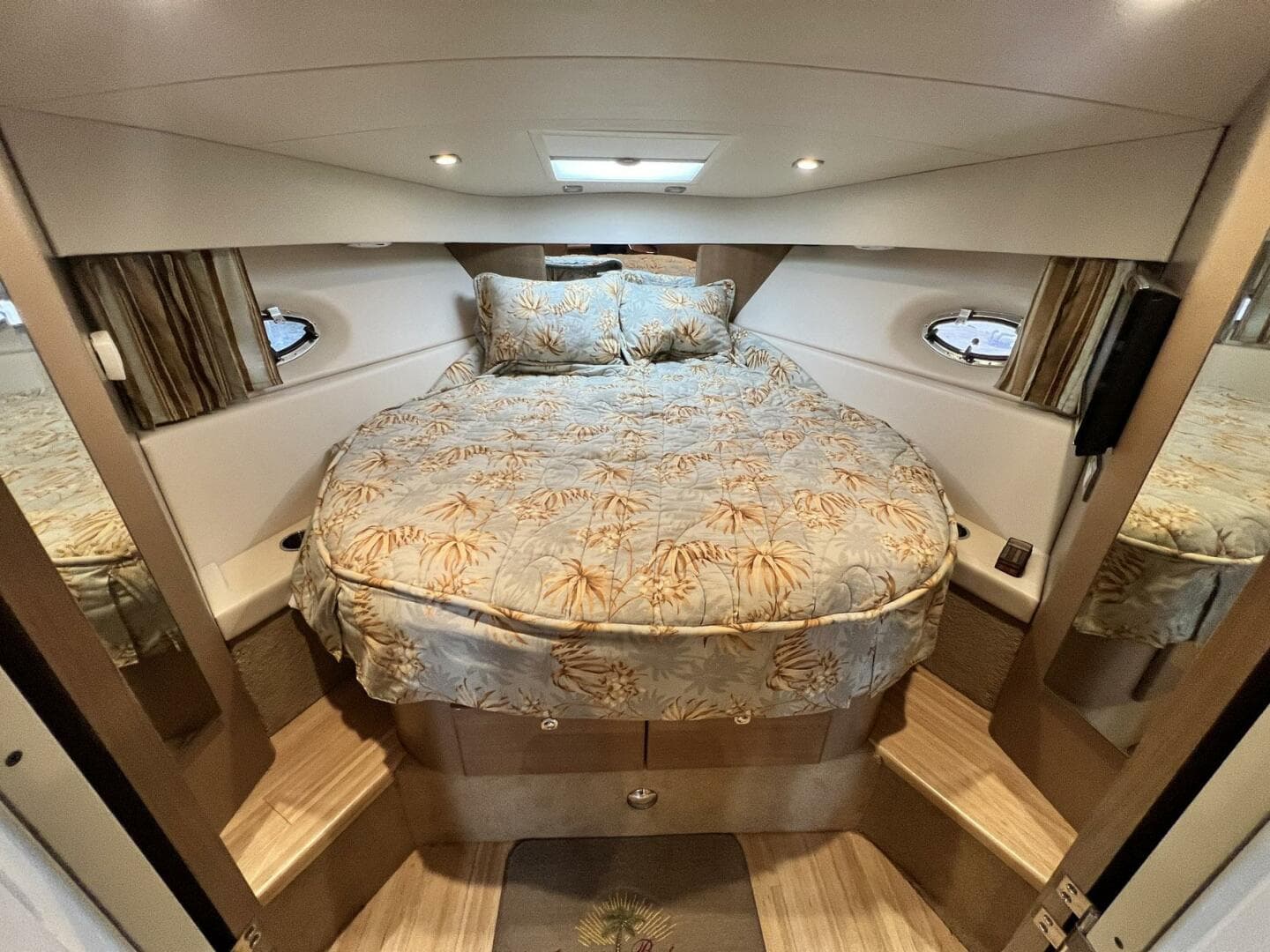 2011 Formula 37 Pc — photo 25