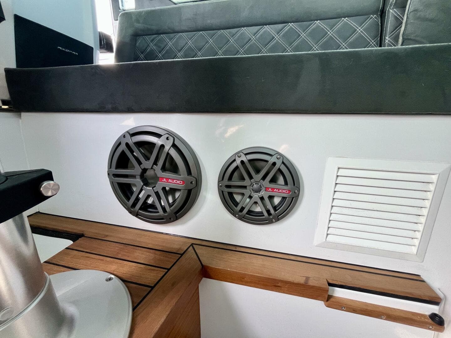 2018 Axopar 37 Sport Cabin R — photo 35