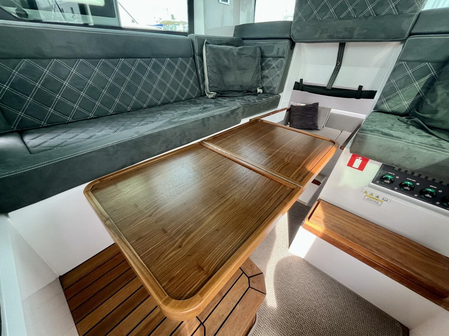 2018 Axopar 37 Sport Cabin R — photo 19