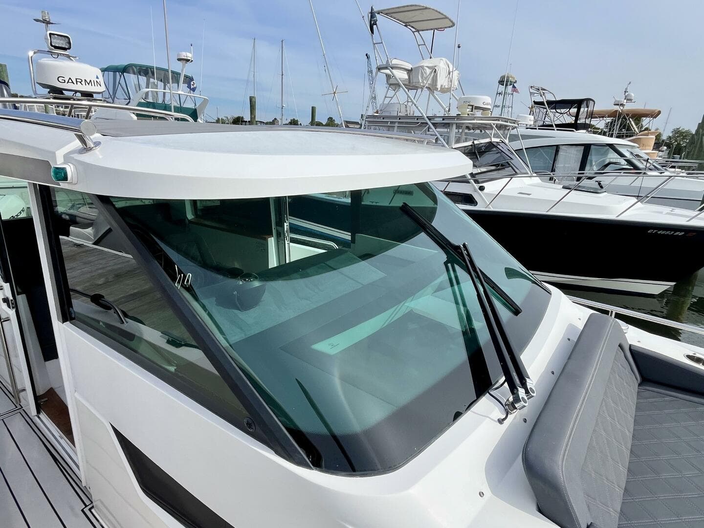 2018 Axopar 37 Sport Cabin R — photo 32