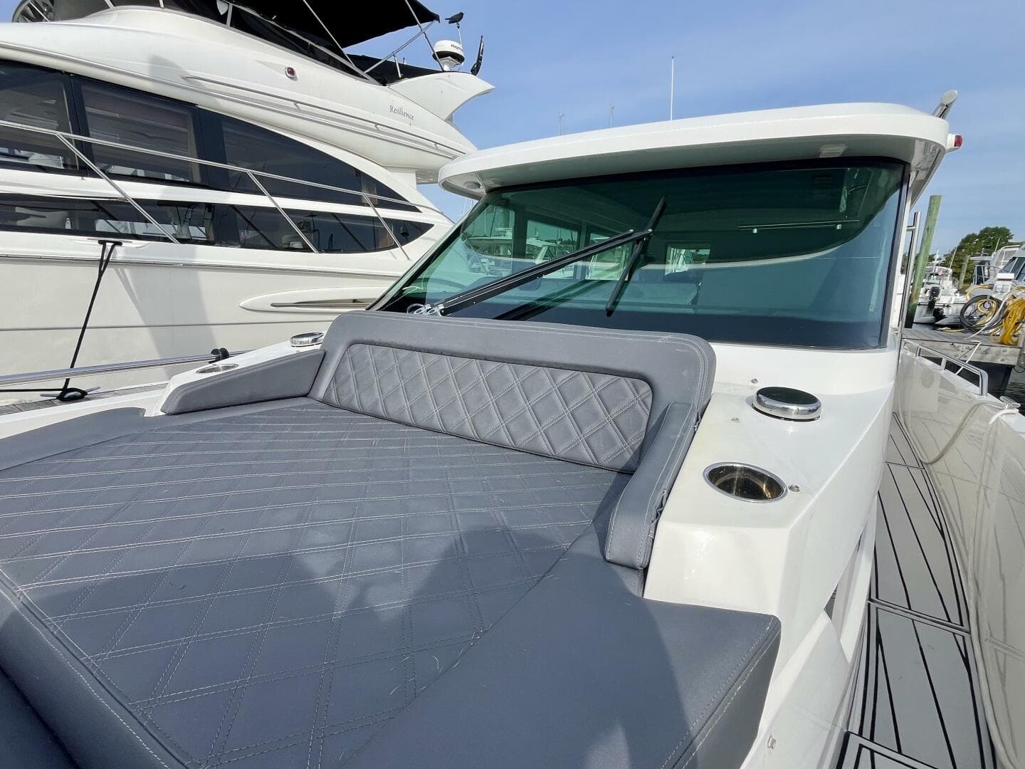 2018 Axopar 37 Sport Cabin R — photo 9