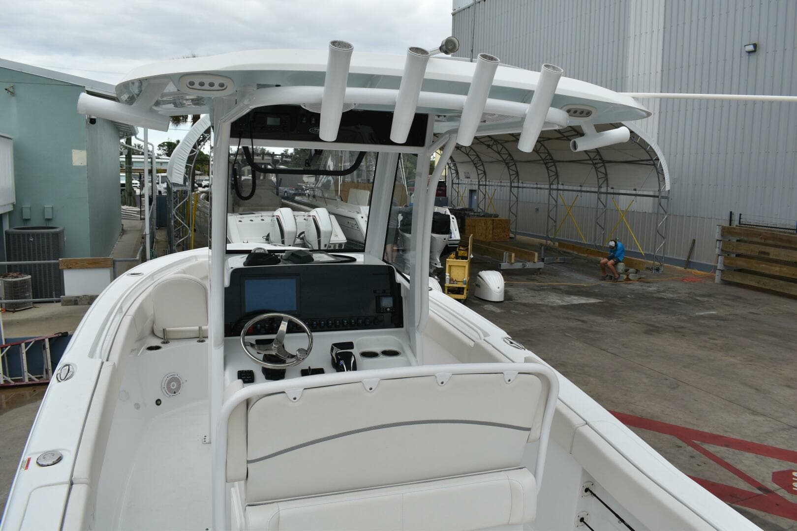 2023 Sea Hunt Ultra 255 SE — photo 16