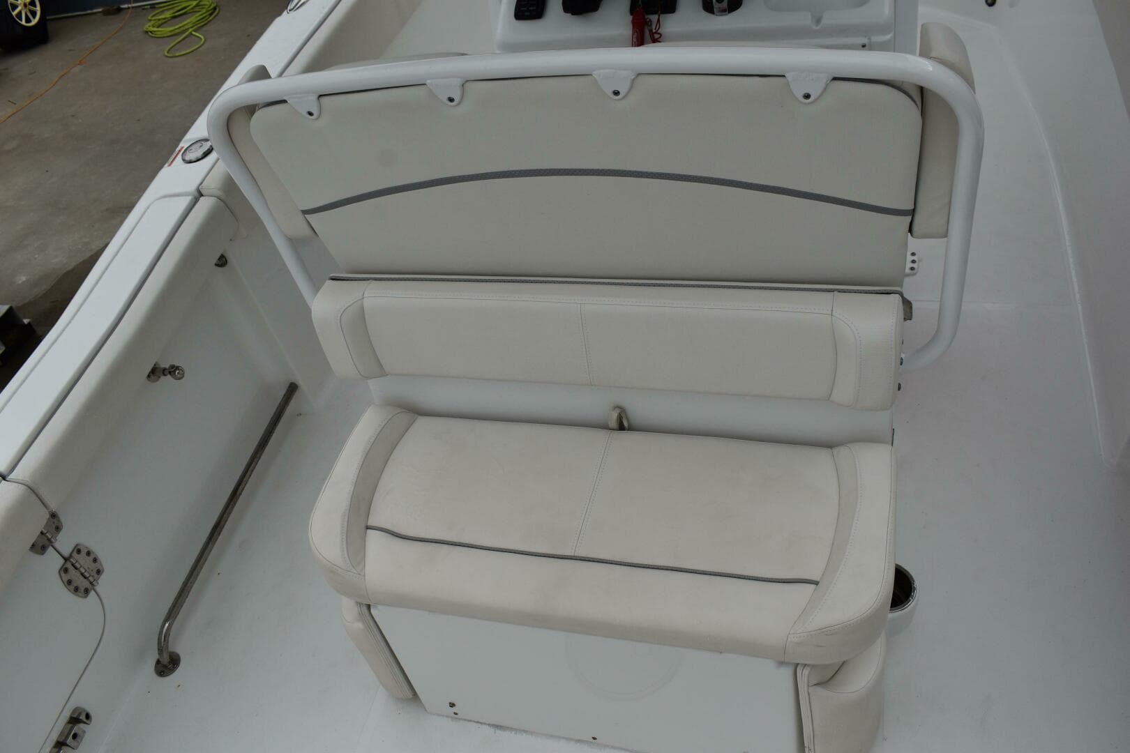 2023 Sea Hunt Ultra 255 SE — photo 17