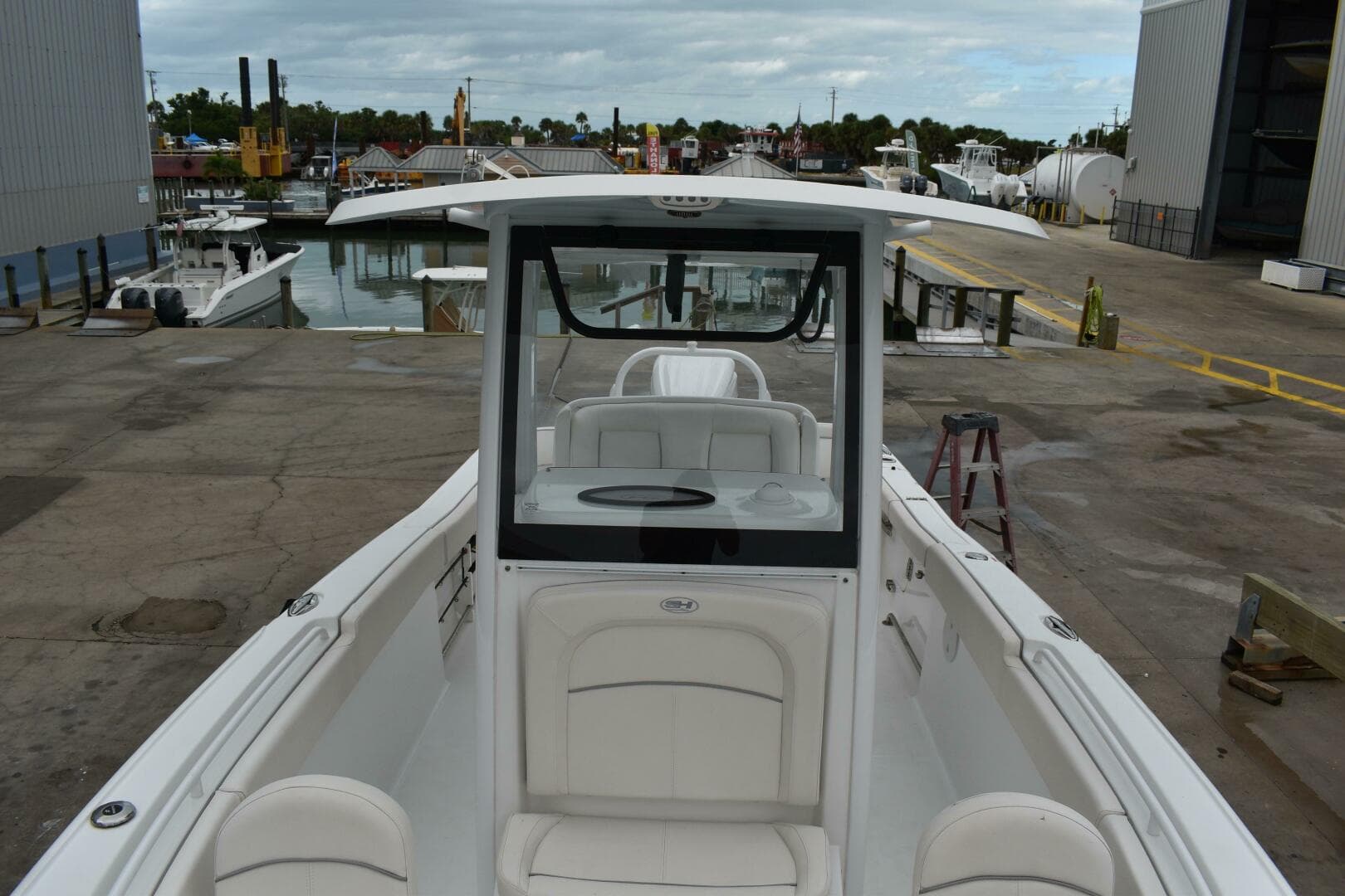 2023 Sea Hunt Ultra 255 SE — photo 41