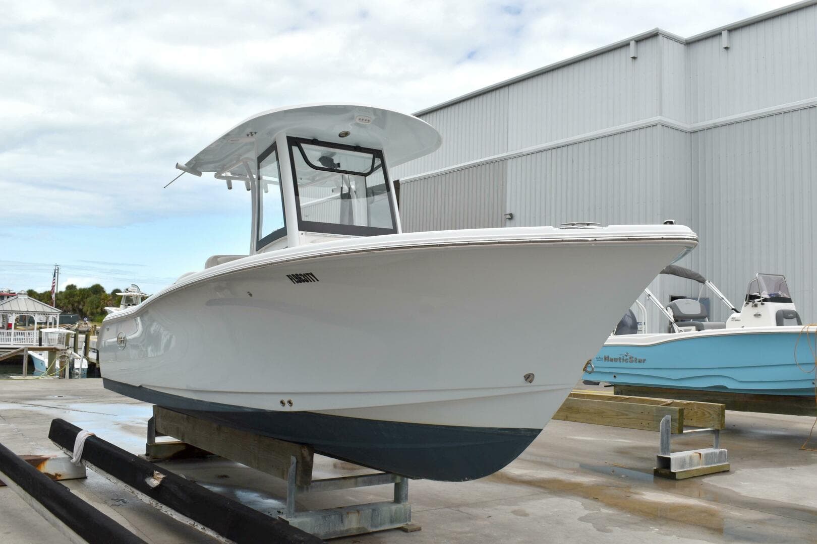 2023 Sea Hunt Ultra 255 SE — photo 3