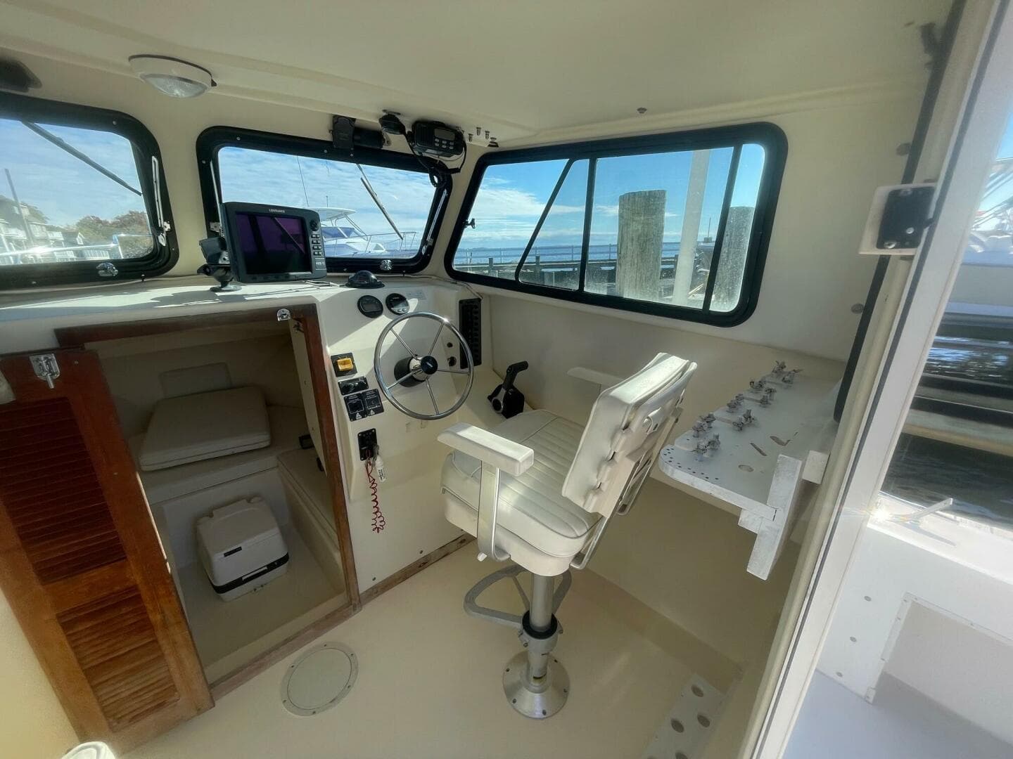 2001 Parker 2520 — photo 4