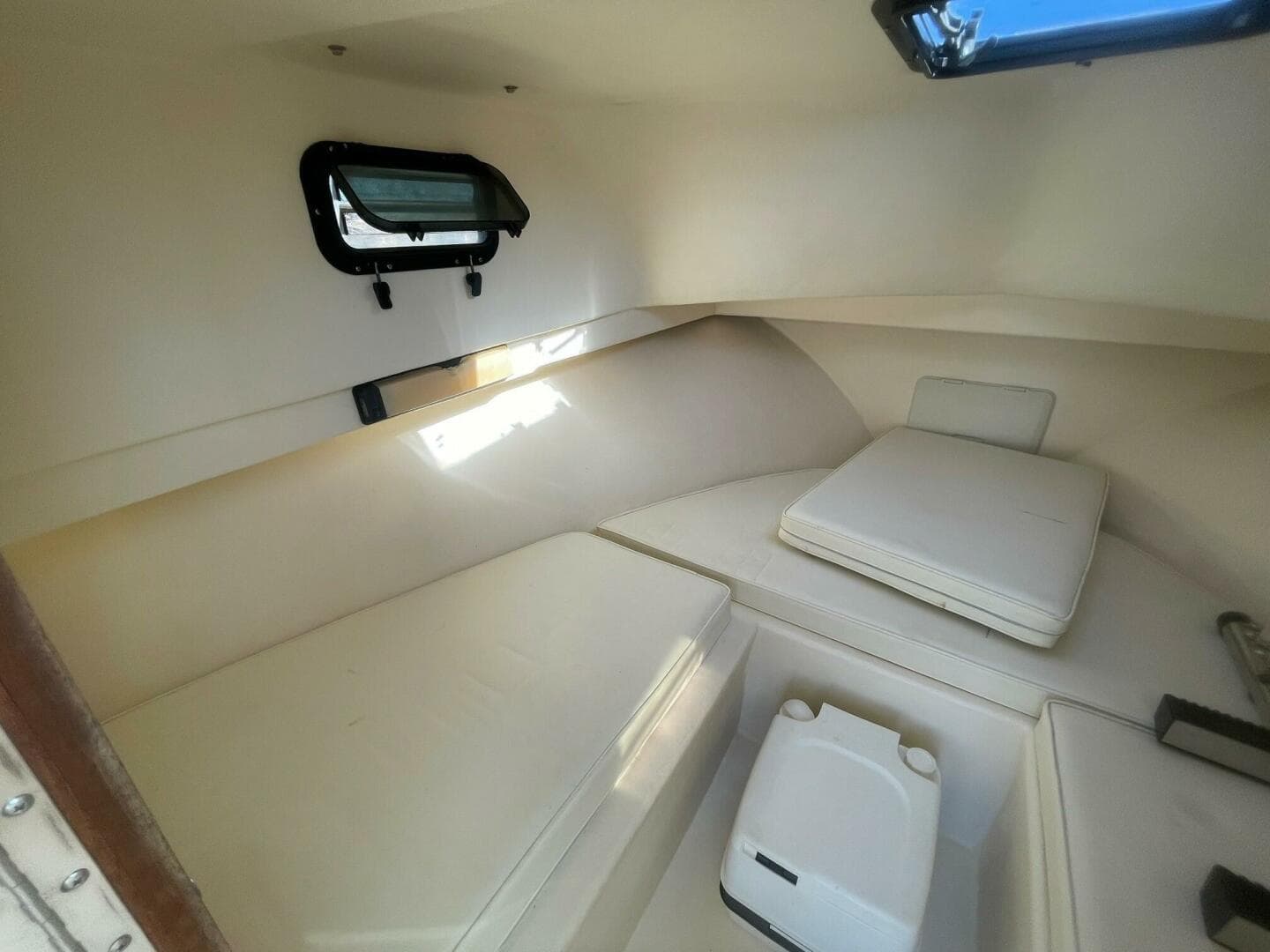 2001 Parker 2520 — photo 8