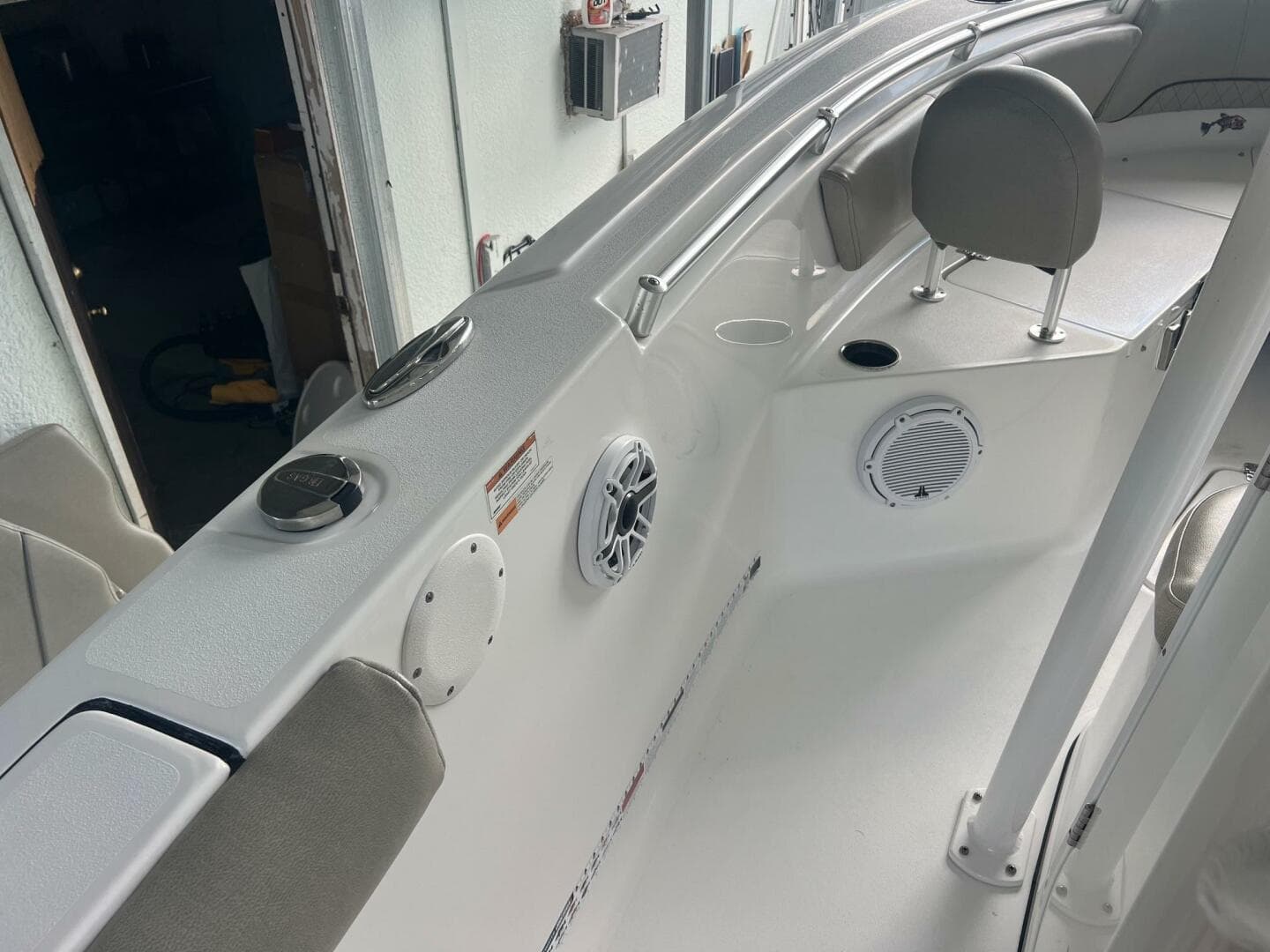 2021 Sportsman 232 Platinum Center Console — photo 13