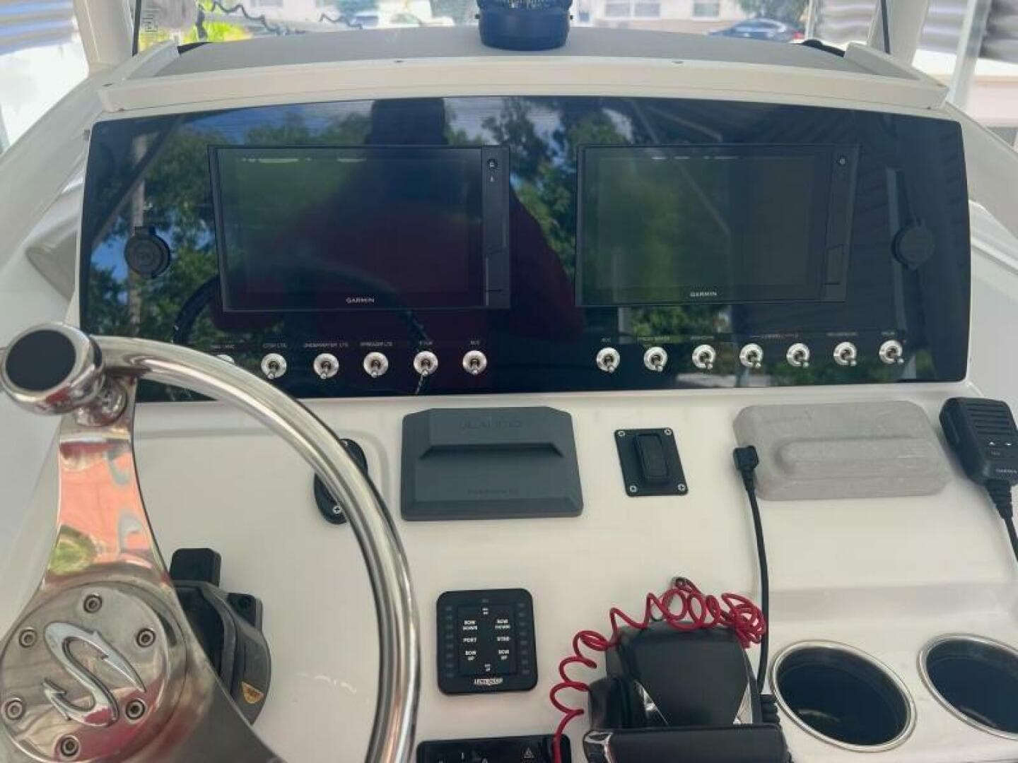 2021 Sportsman 232 Platinum Center Console — photo 9