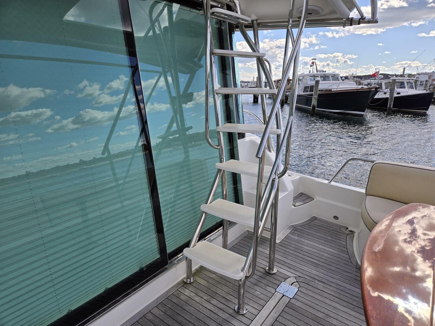 2017 Sabre 48 Flybridge — photo 24